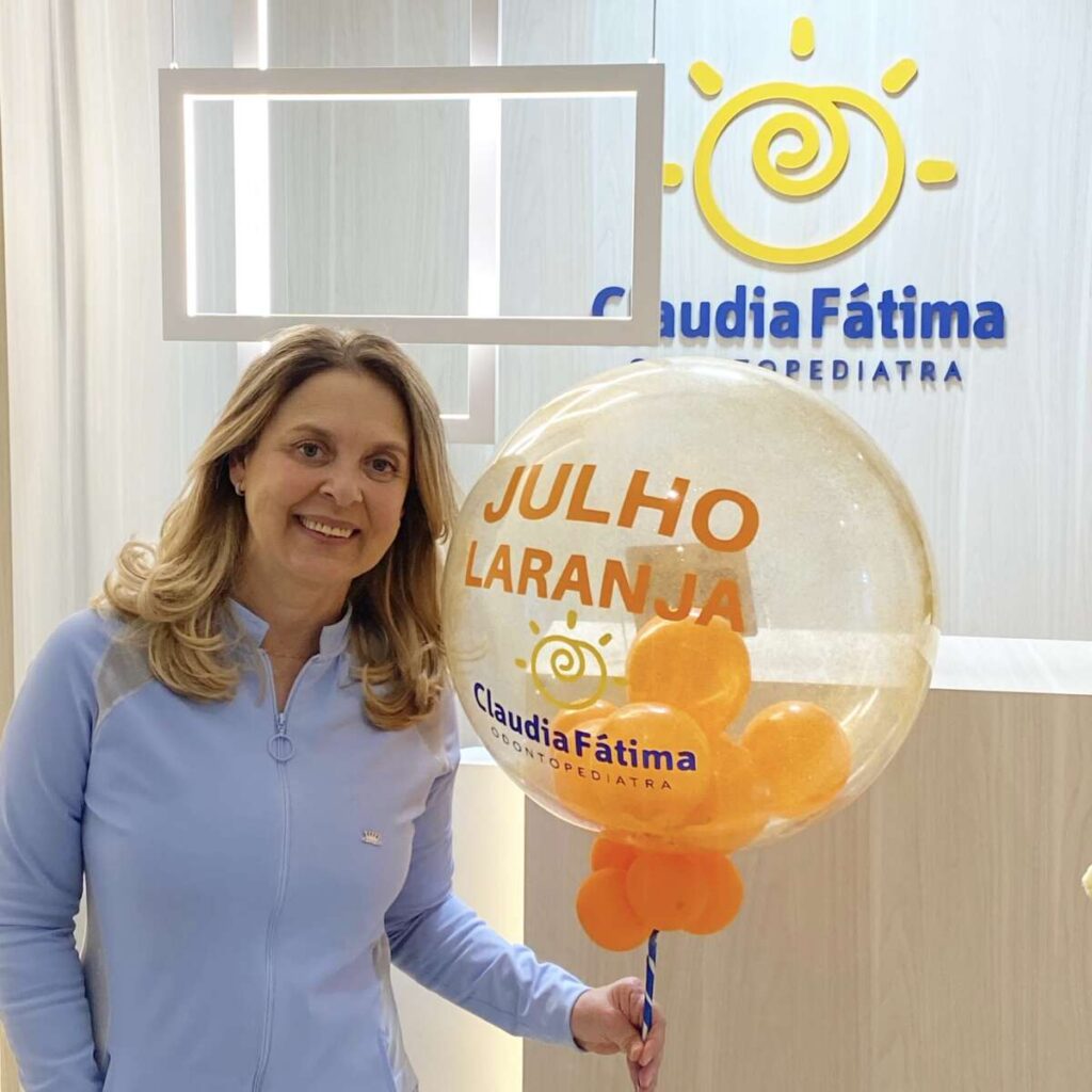 Dra. Claudia Fátima - Julho Laranja