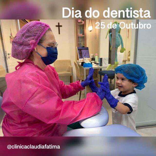 Como dentista, celebrar o Dia do Dentista em 25 de outubro é uma oportunidade especial para refletir sobre a importância e o impacto do nosso trabalho. Tenho um imenso orgulho em poder contribuir para melhorar a qualidade de vida das pessoas, não apenas cuidando da saúde bucal, mas também promovendo autoestima e confiança através de sorrisos saudáveis.

Trabalhar com sorrisos, especialmente os das crianças, é uma das partes mais gratificantes da minha profissão. Ver o brilho nos olhos de uma criança ao perceber que um tratamento não é tão assustador quanto parecia, ou ao mostrar seu sorriso novo e saudável, é um sentimento indescritível. Cada visita ao consultório é uma chance de educar e incentivar hábitos saudáveis que essas crianças levarão para a vida toda.

A odontologia é mais do que apenas tratar dentes; é sobre criar laços de confiança, aliviar medos e construir um futuro onde a saúde bucal seja uma prioridade desde a infância. Neste dia especial, celebro a dedicação de todos os colegas dentistas que, como eu, têm o privilégio de fazer parte de tantas histórias de transformação e alegria através do cuidado com os sorrisos. Que possamos continuar a inspirar e a sermos inspirados por cada sorriso que ajudamos a florescer.#diadodentista #saudebucalvemdeberço